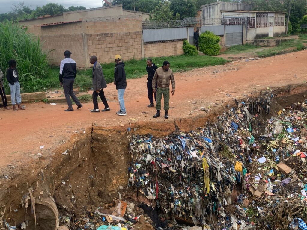 Huambo: Ponte sobre o Rio Calossanji em risco iminente para desabar