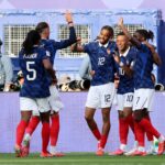 Mbappé e Olise destroem a Suécia: domínio da França e classificação às oitavas